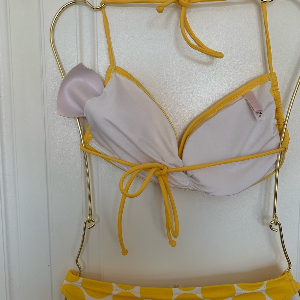 Yellow and white 2 piece